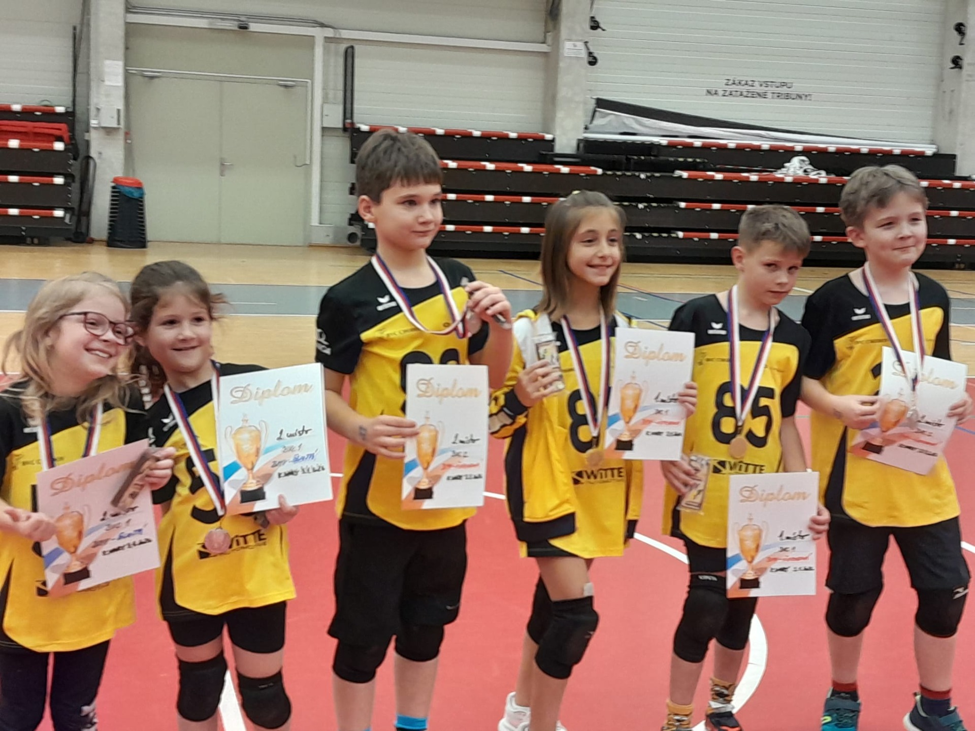 # Medaile z 1. dne KLM3 v Karlových Varech...